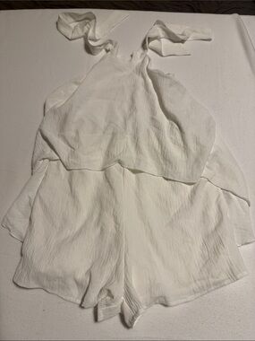 SHEIN White Halter Tie Romper. S38